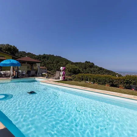 Di Anna & Marco - Con Piscina Chiatri